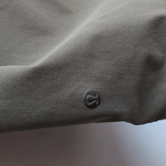 Lululemon Commission Short 9" - Picture 4 of 10